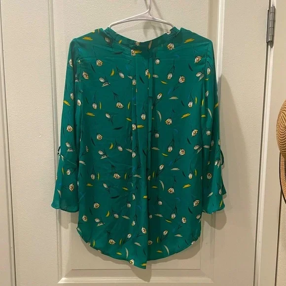 NEW.. 41 Hawthorn Women's Floral Print Long Sleeve Blouse - Picture 3 of 6